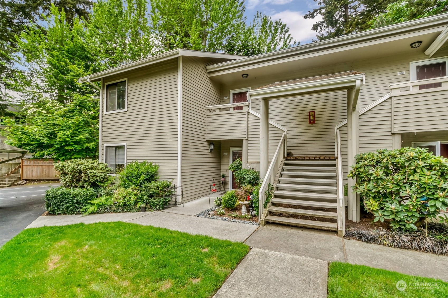 9009 Avondale Road Northeast, Unit A201 Redmond, WA 98052 - Photo 2 of 33 Gallery Image 2