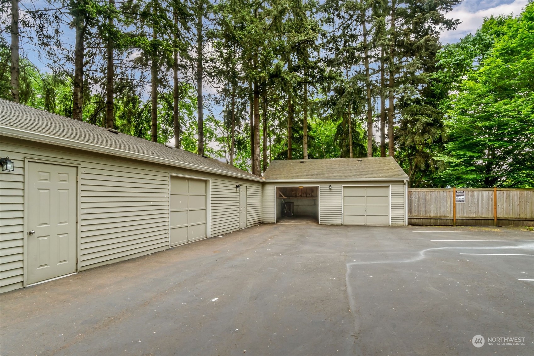 9009 Avondale Road Northeast, Unit A201 Redmond, WA 98052 - Photo 25 of 33 Gallery Image 25