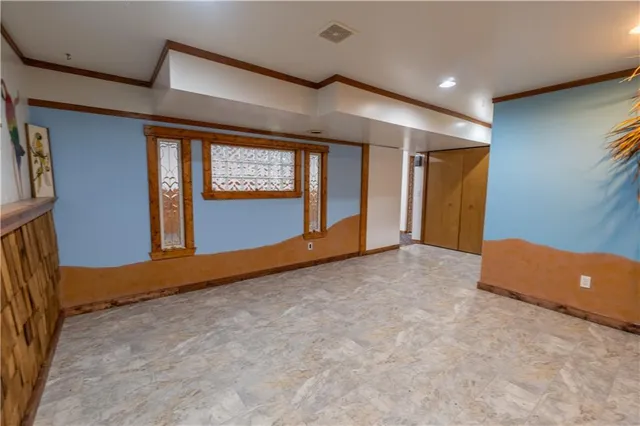 $259,000 | 202 West McGaughy Street, Hamilton, MO 64644