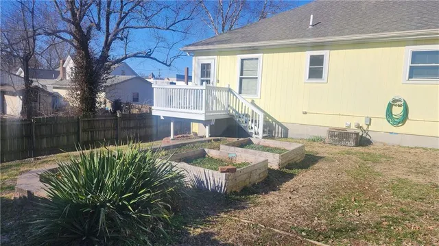 $259,000 | 202 West McGaughy Street, Hamilton, MO 64644