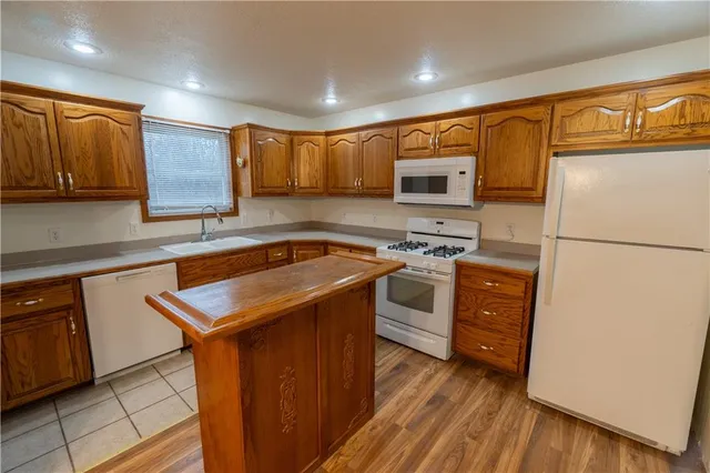 $259,000 | 202 West McGaughy Street, Hamilton, MO 64644