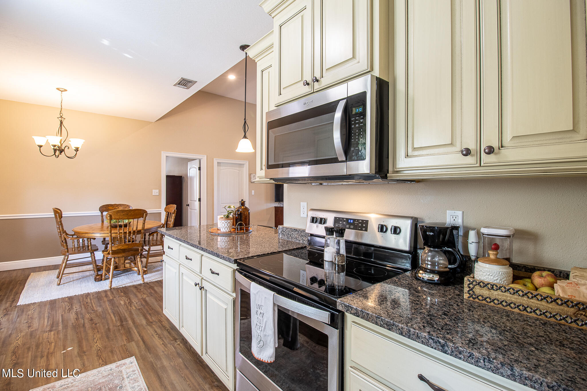 18 Colony Road McHenry, MS 39561 - Photo 8 of 19 18 Colony-64021