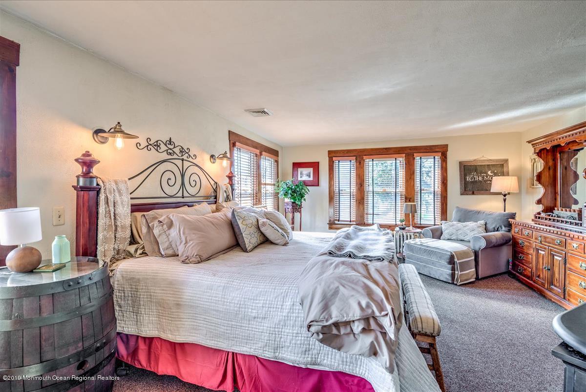 293 Whitesville Road Jackson, NJ 08527 - Photo 21 of 33 20-MASTER_BEDROOM(1)