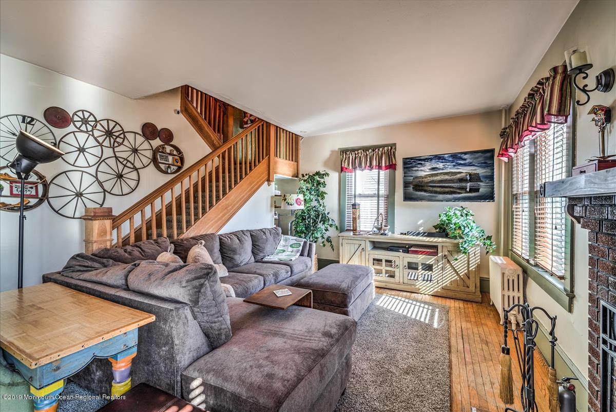05-LIVING_ROOM(2)