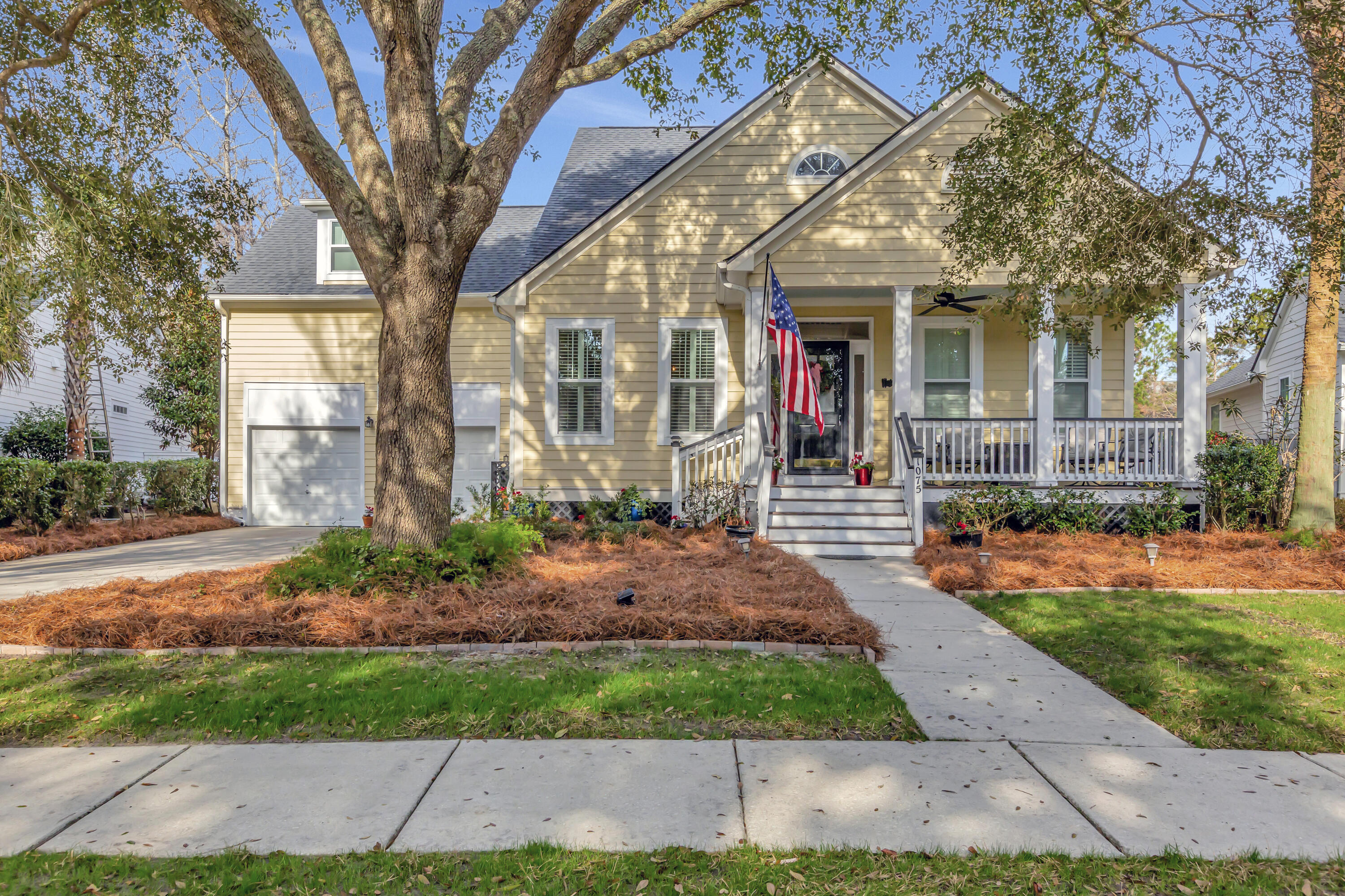 1075 Barfield Street Daniel Island, SC 29492 - Photo 2 of 55 296A3640 (2)