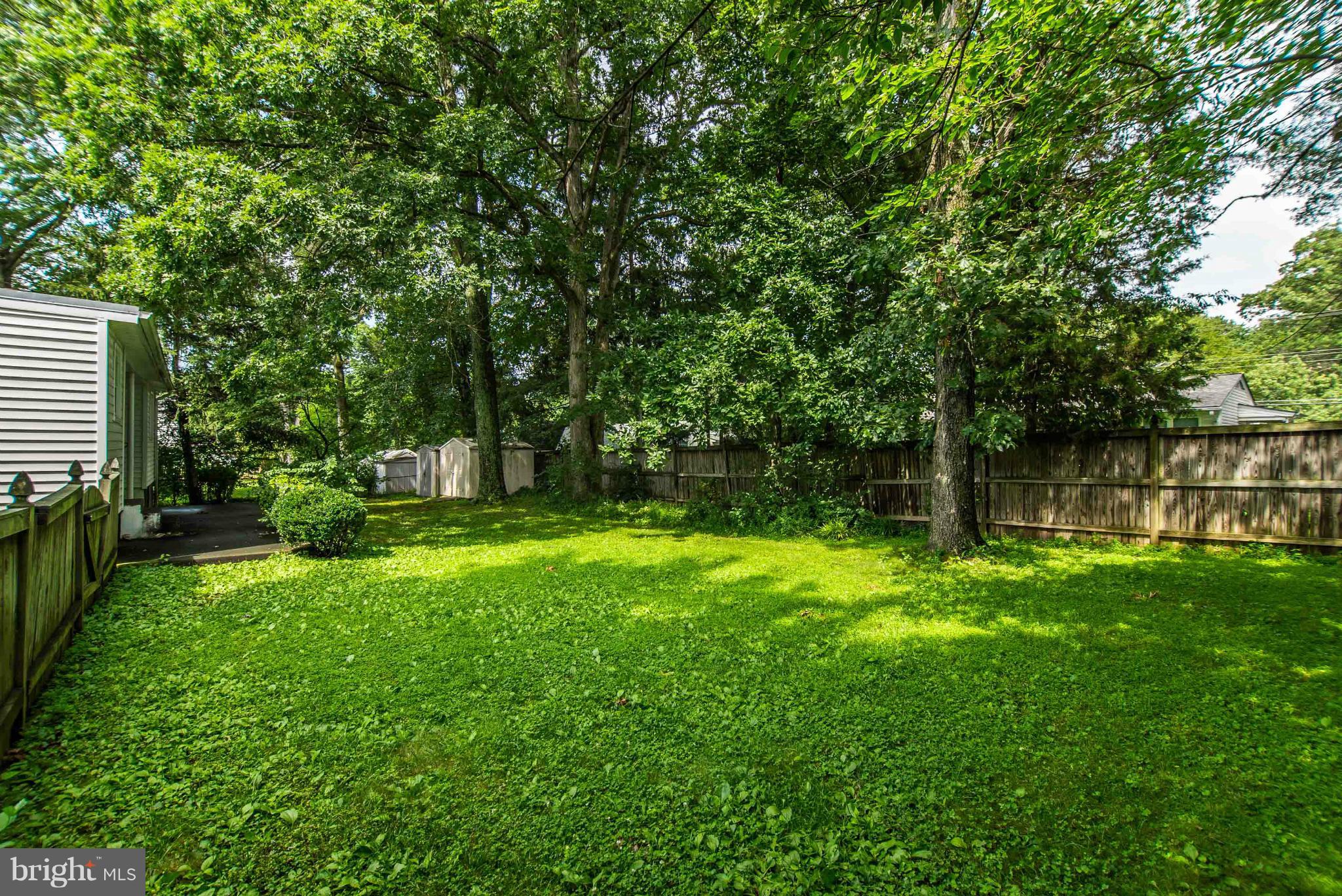 508 Orrin Street Southeast Vienna, VA 22180 - Photo 27 of 30 a backyard of a house with lots of green space