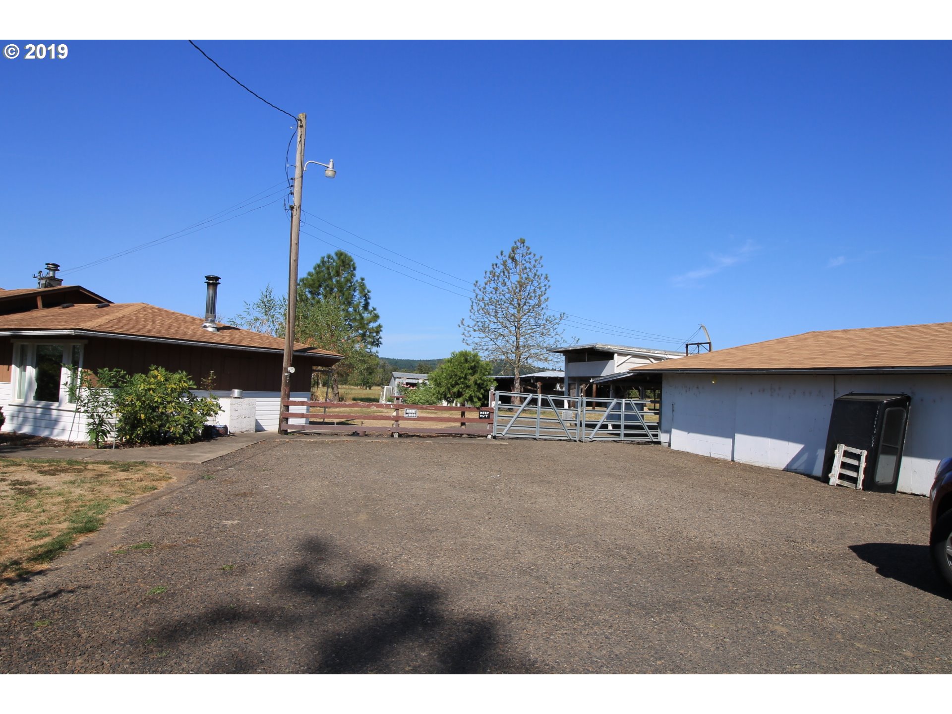 37390 Farris Road Scio, OR 97374 - Photo 3 of 32 Gallery Image 3