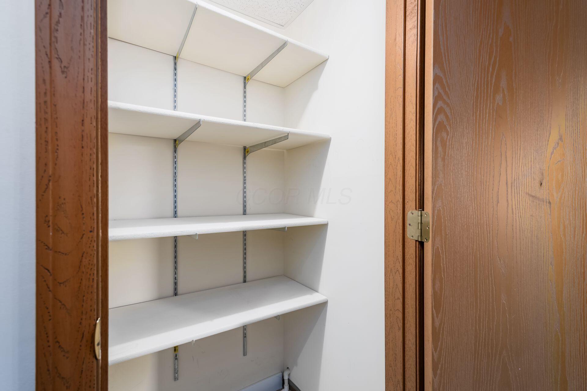 5885 Beechcroft Road, Unit 114 Columbus, OH 43229 - Photo 16 of 31 5885 Beechcroft Road 114