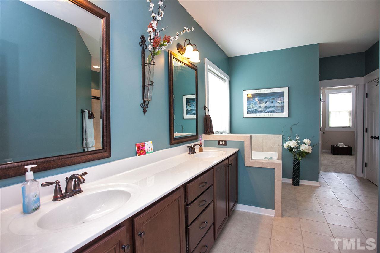 466 Waterville Street Raleigh, NC 27603 - Photo 11 of 25