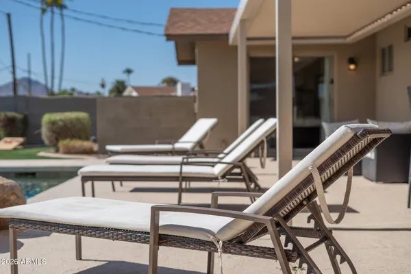 a view of entryway and hall