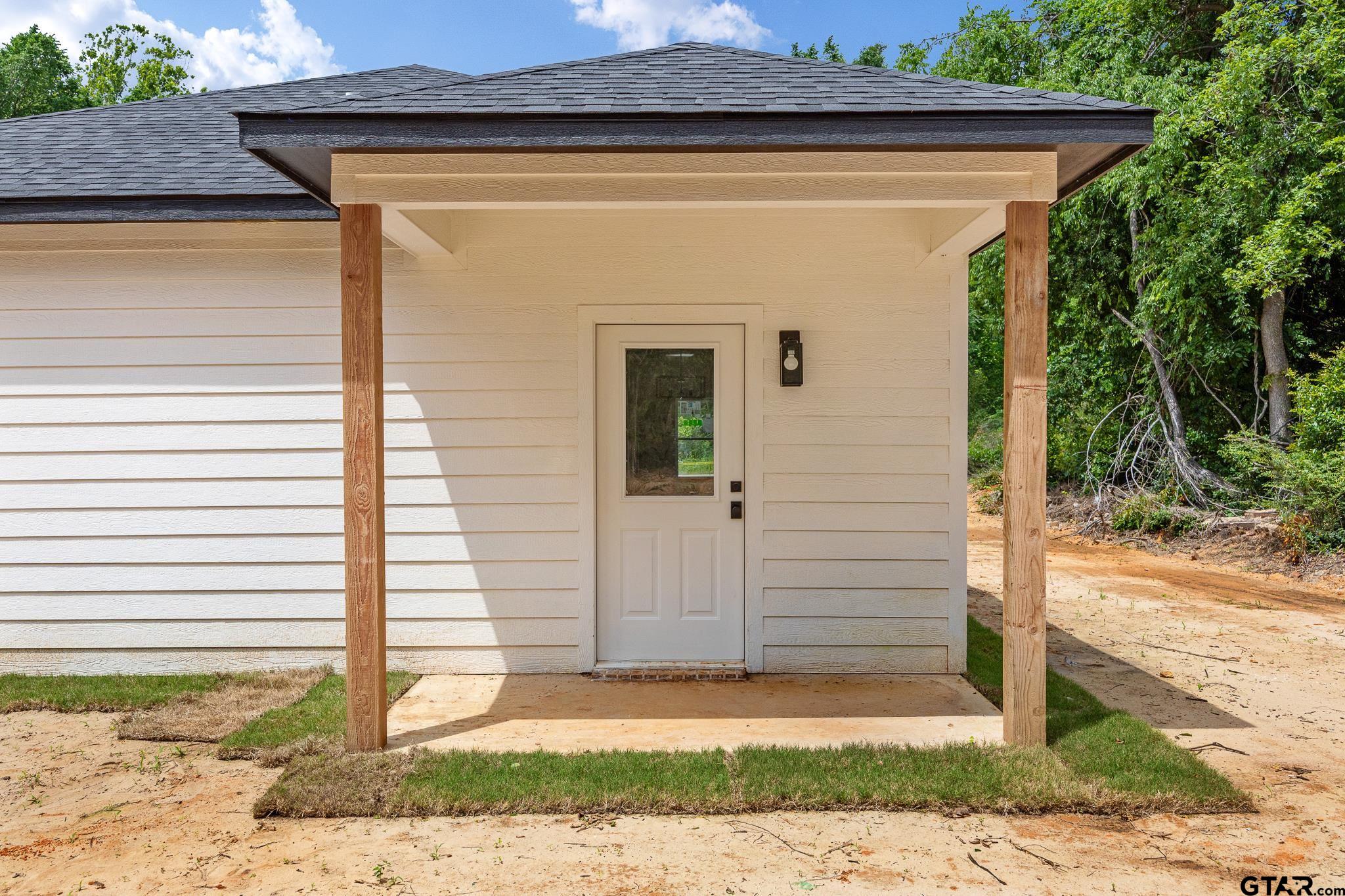 726 Boyd Avenue Tyler, TX 75701 - Photo 25 of 28 a front view of a house