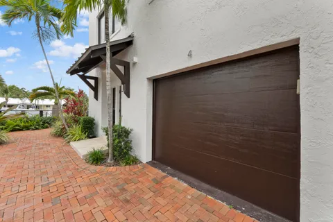 $6,200,000 | 1121 Bel Air Drive, Highland Beach, FL 33487