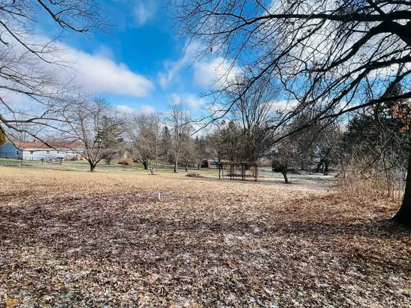 $114,500 | 137 North Stewart Avenue, Freeport, IL 61032