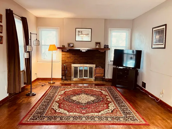 $114,500 | 137 North Stewart Avenue, Freeport, IL 61032