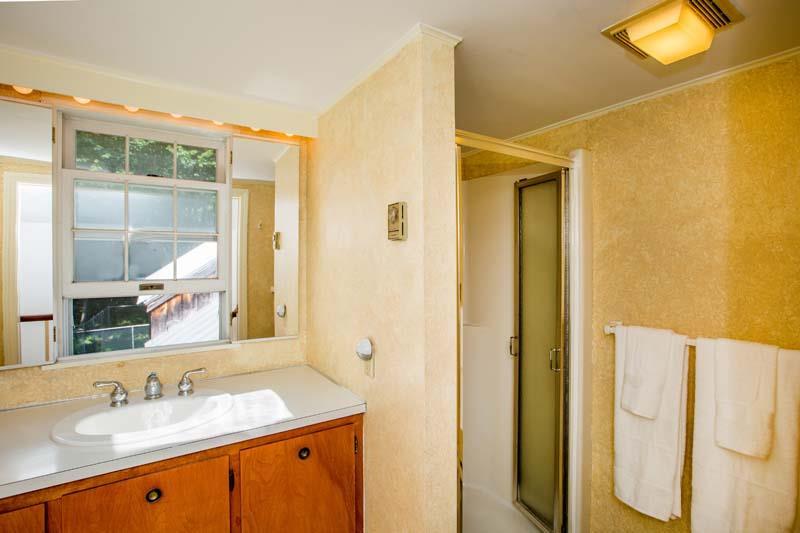 166 Hatch Road New Gloucester, ME 04260 - Photo 27 of 35 2nd Floor Bath