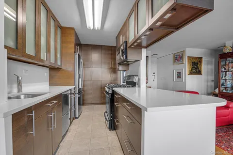 $474,999 | 555 Kappock Street, Unit 22C | Spuyten Duyvil