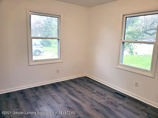 5594 Marsh Road Haslett, MI 48840 - Photo 12 of 24 20210506_165054