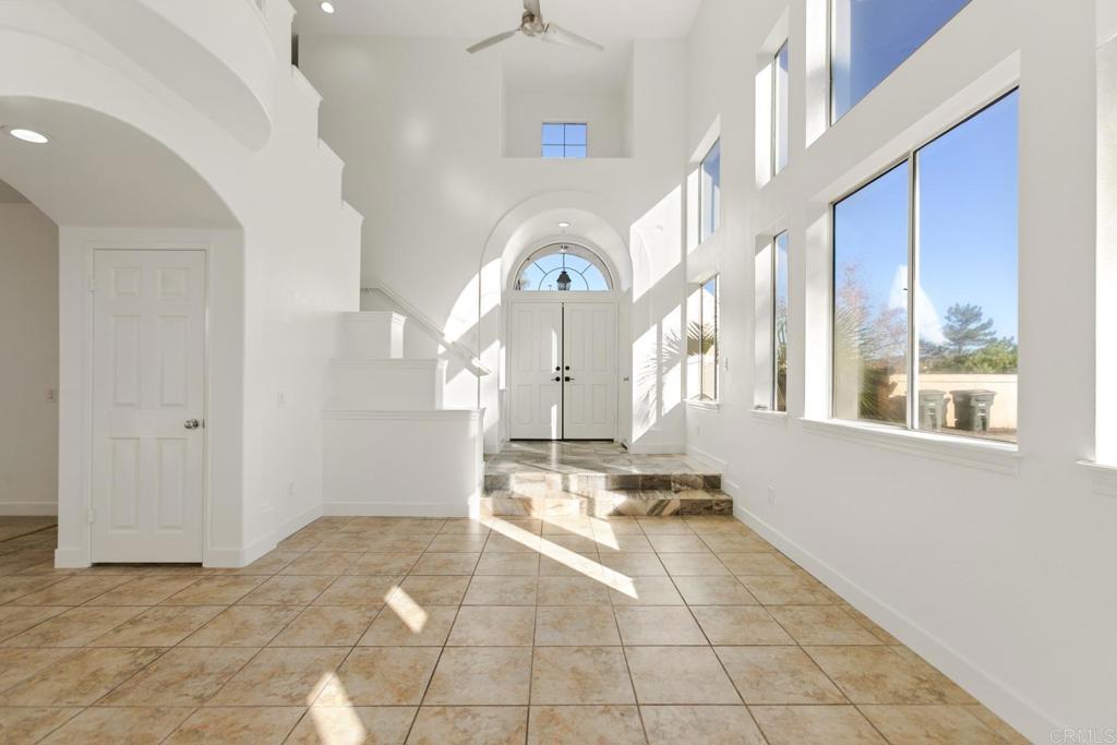 2401 North Summit Circle Glen Escondido, CA 92026 - Photo 7 of 50