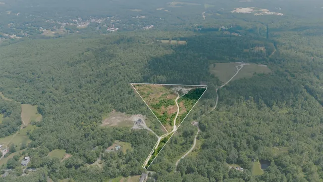 $275,000 | 173 Patterson Hill Road, Henniker, NH 03242