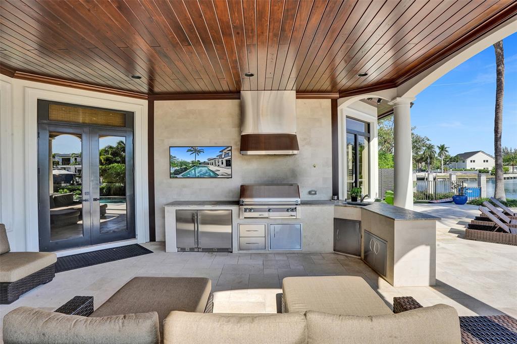 35 Compass Isle Fort Lauderdale, FL 33308 - Photo 27 of 90 Summer kitchen with large exhaust hood