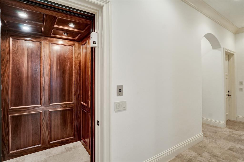 35 Compass Isle Fort Lauderdale, FL 33308 - Photo 85 of 90 a view of elevator