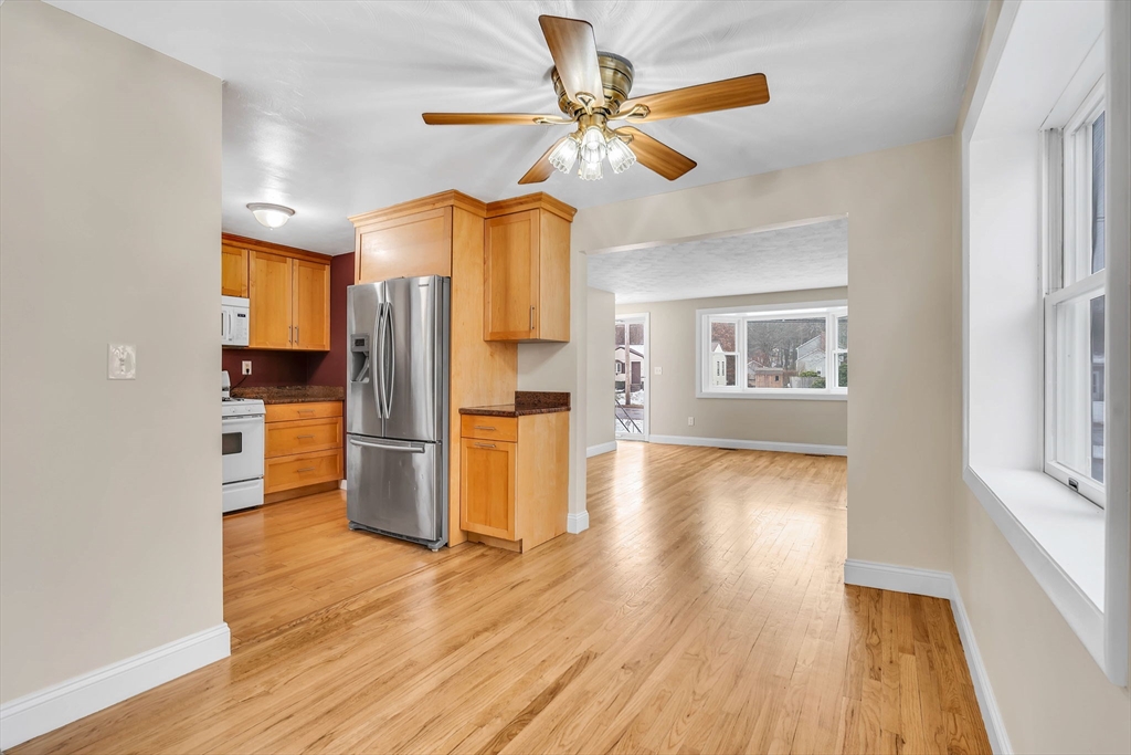 46 Forest Street Franklin, MA 02038 - Photo 15 of 35