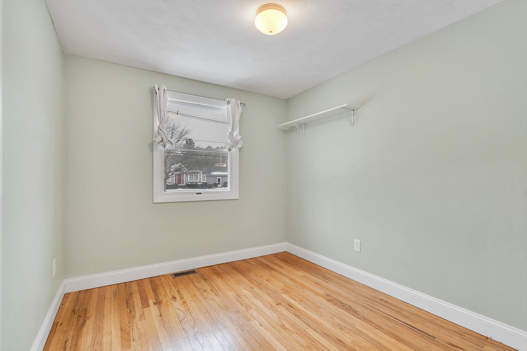46 Forest Street Franklin, MA 02038 - Photo 22 of 35