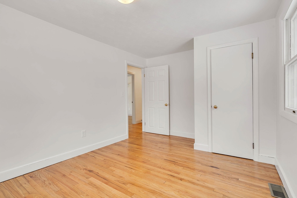 46 Forest Street Franklin, MA 02038 - Photo 25 of 35