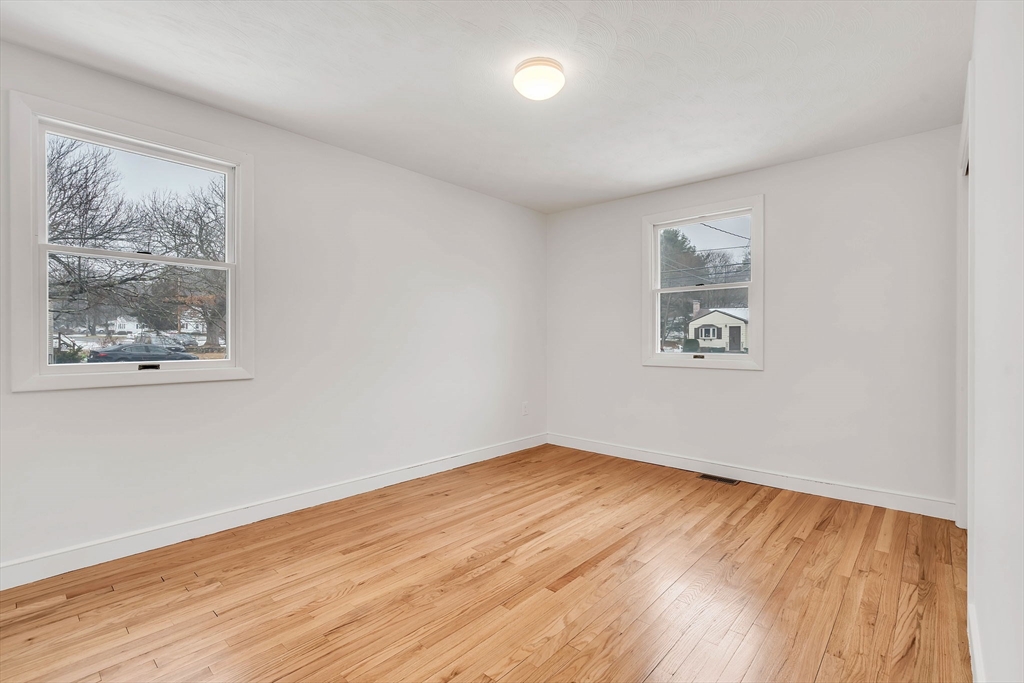 46 Forest Street Franklin, MA 02038 - Photo 26 of 35
