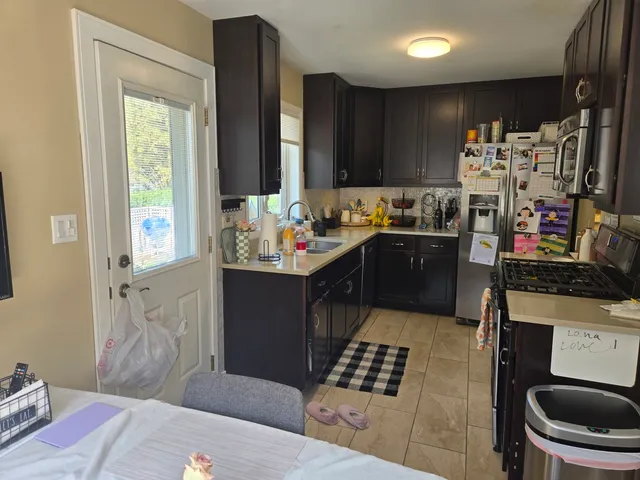 $2,780 | 714 North Eastwood Avenue, Mount Prospect, IL 60056