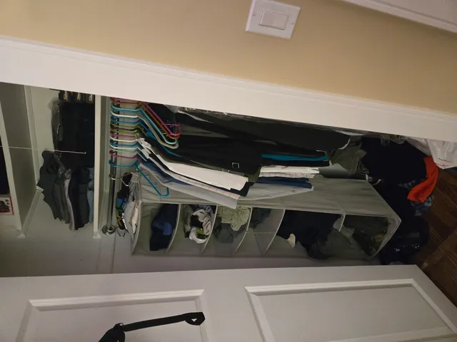 $2,780 | 714 North Eastwood Avenue, Mount Prospect, IL 60056