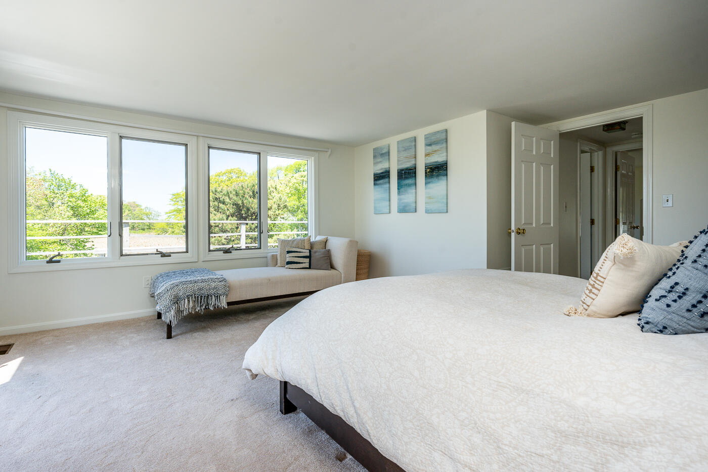 52 Captain Linnell Road Orleans, MA 02653 - Photo 26 of 41 a bedroom with bed and a couch