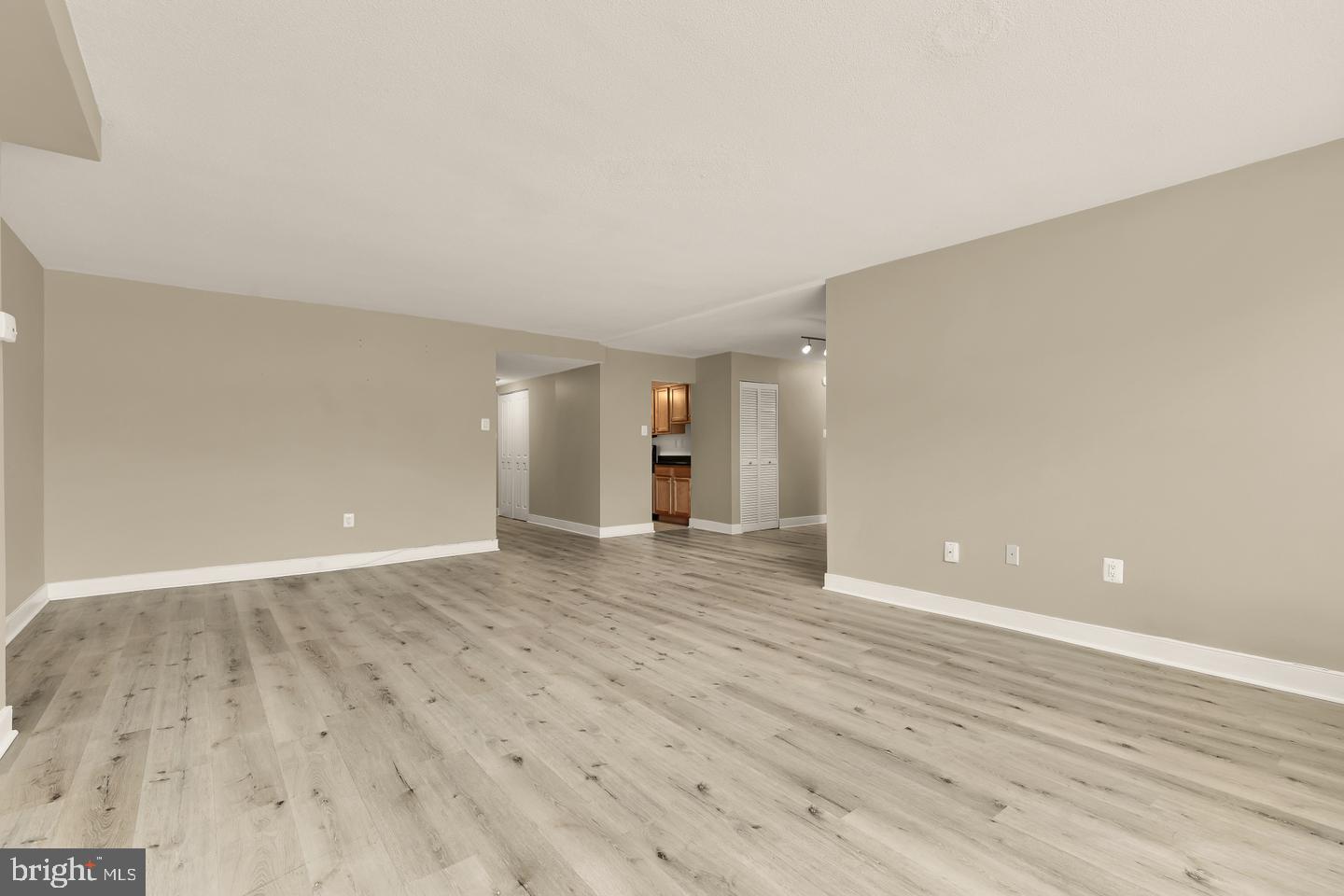 1220 Blair Mill Road, Unit 101 Silver Spring, MD 20910 - Photo 8 of 26 Gallery Image 8