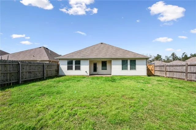 $229,900 | 28388 Longfellow Lane, Albany, LA 70711