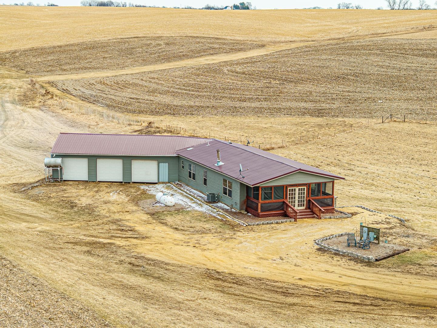 218 Durkin Road Mineral Point, WI 53565 - Photo 4 of 57