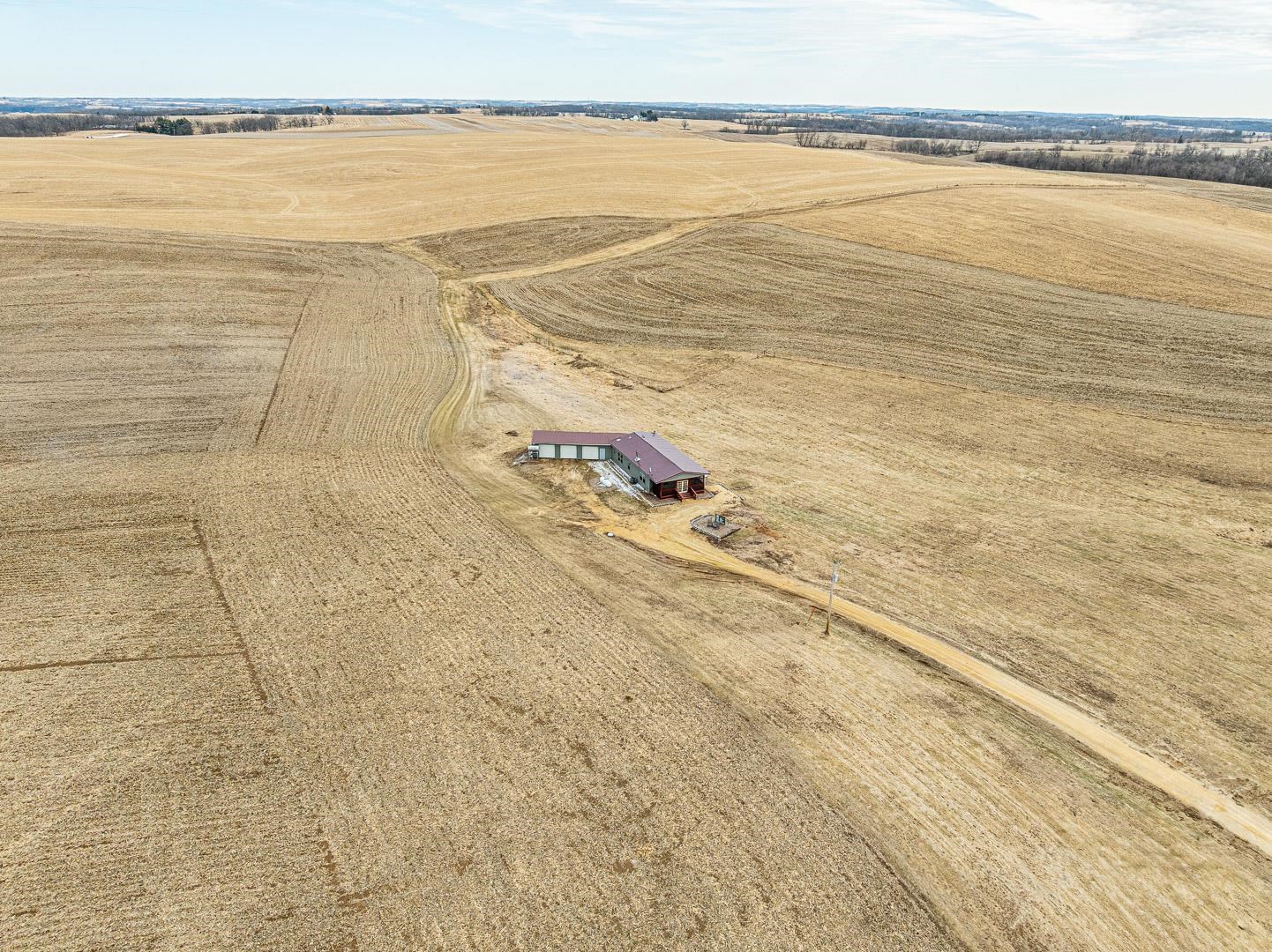 218 Durkin Road Mineral Point, WI 53565 - Photo 5 of 57