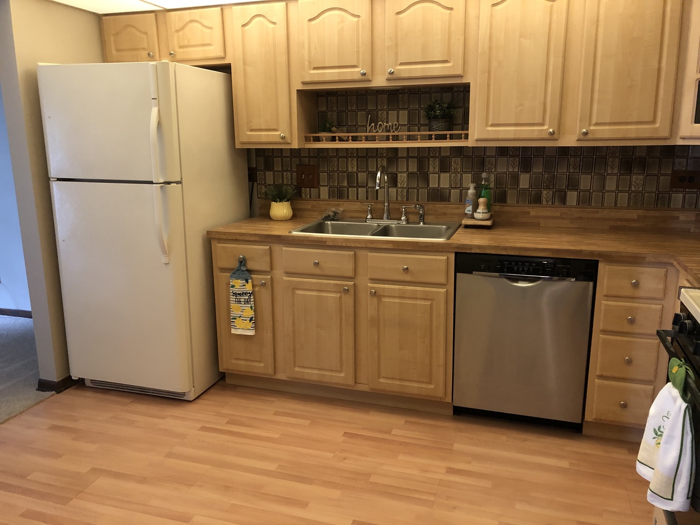 11277 South Roberts Road, Unit E Palos Hills, IL 60465 - Photo 6 of 20