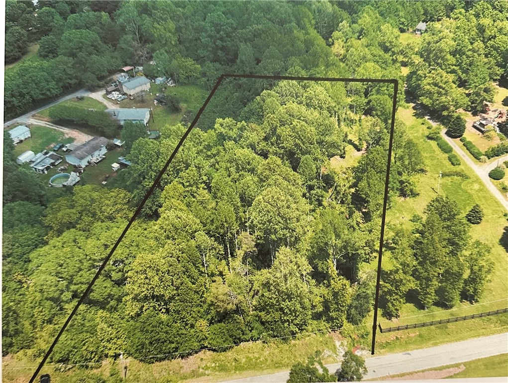 1428 Robert P Jeanes Road Easley, SC 29640 - Photo 2 of 4