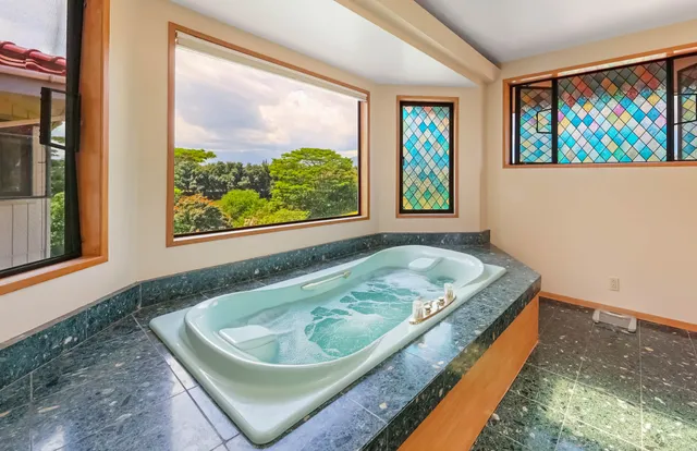 $3,500,000 | 5370 Kaehulua Road, Kapaa, HI 96746