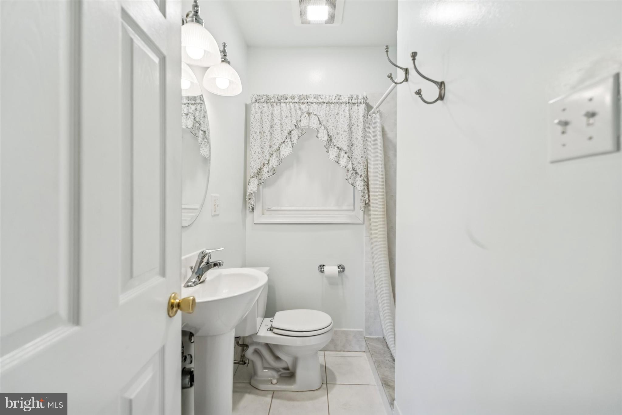 111 Greenhill Road Springfield, PA 19064 - Photo 15 of 25