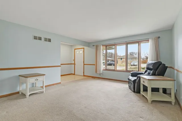 $424,900 | 207 Hill Street, Willow Springs, IL 60480