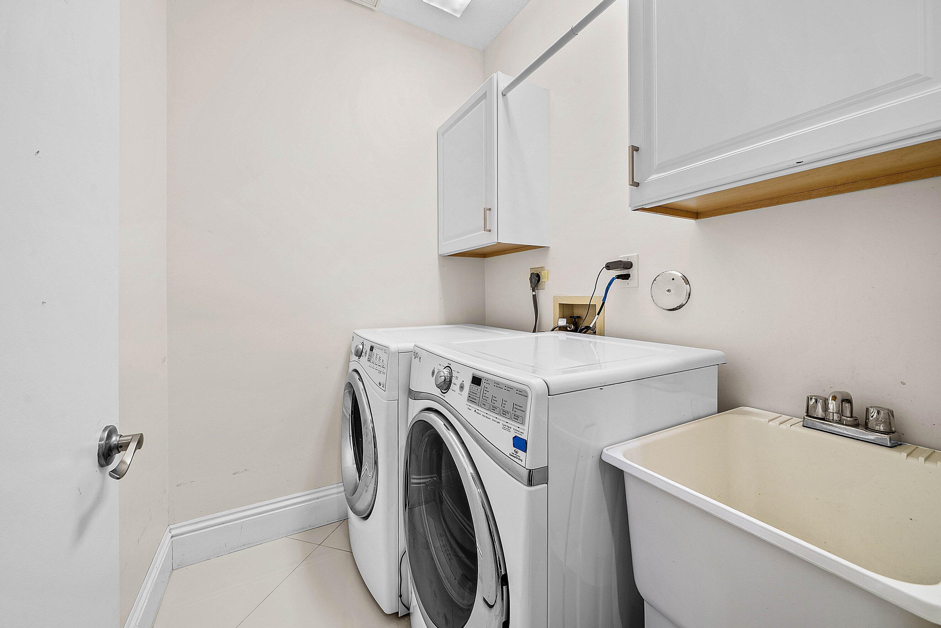 5312 Steeple Chase Boca Raton, FL 33496 - Photo 31 of 92 Laundry room