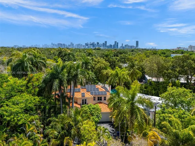 $3,100,000 | 3211 Morris Lane, Miami, FL 33133