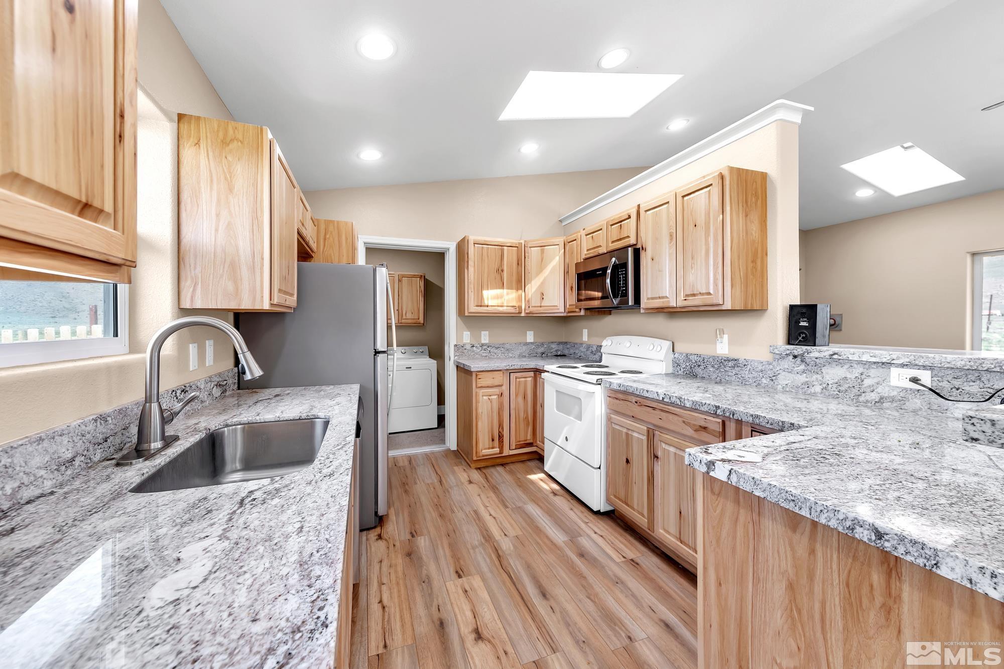 130 Lonestar Circle Reno, NV 89508 - Photo 8 of 31 Photo 8