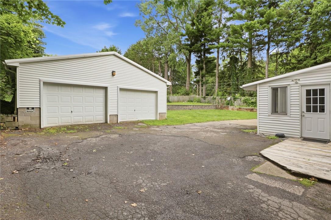 703-705 Holt Road Webster, NY 14580 - Photo 30 of 33