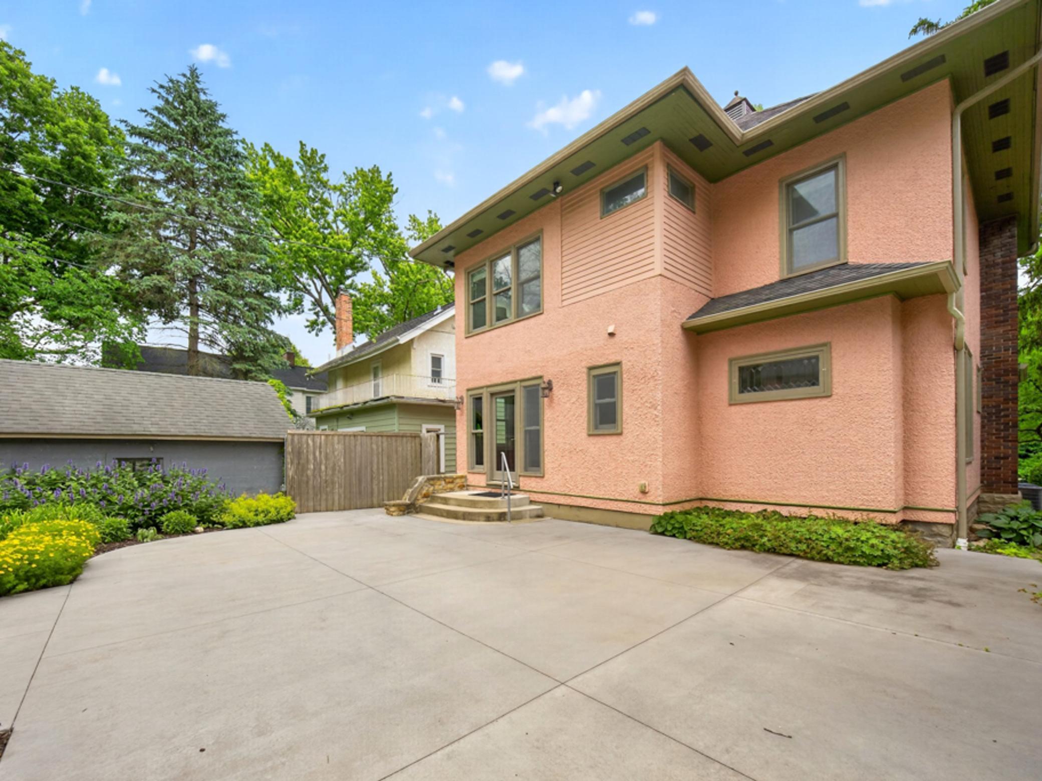 811 6th Street Southwest Rochester, MN 55902 - Photo 44 of 54