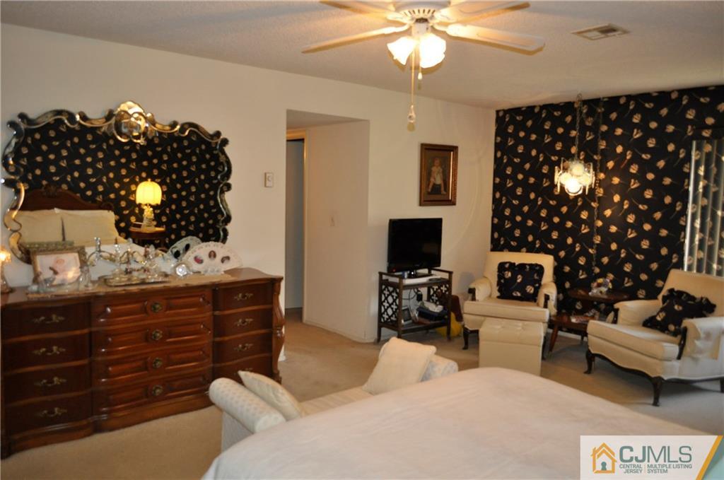 741 A Pompton Road Monroe Township, NJ 08831 - Photo 11 of 24 Gallery Image 11