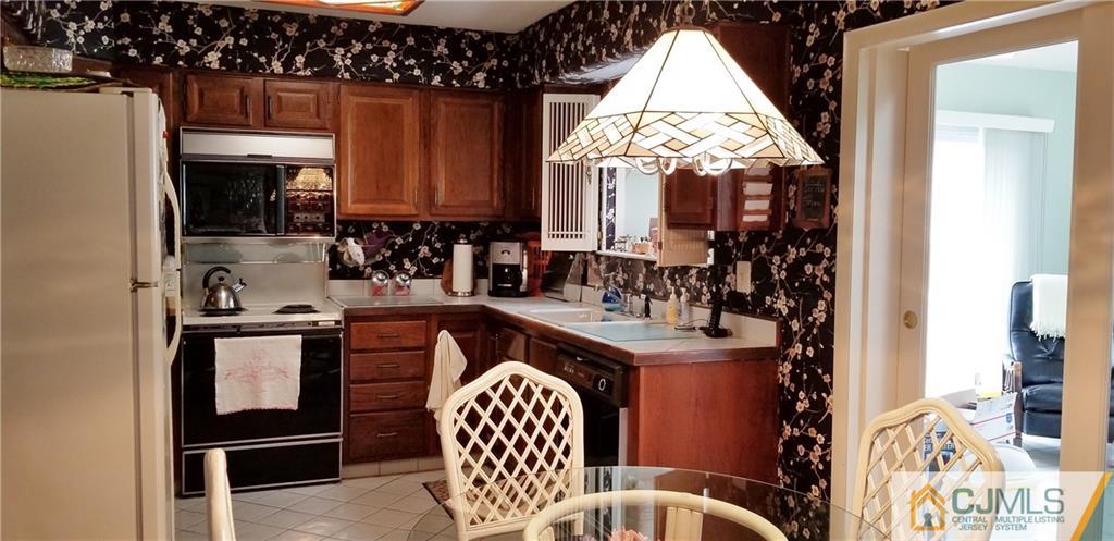741 A Pompton Road Monroe Township, NJ 08831 - Photo 7 of 24 Gallery Image 7