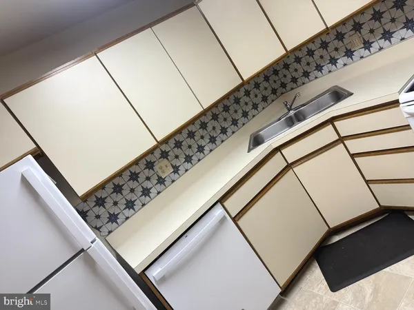 $1,800 | 12 Rain Flower Path, Unit 104, Sparks Glencoe, MD 21152