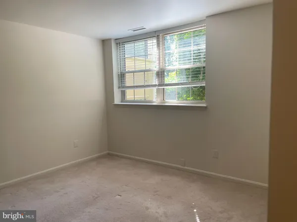 $1,800 | 12 Rain Flower Path, Unit 104, Sparks Glencoe, MD 21152